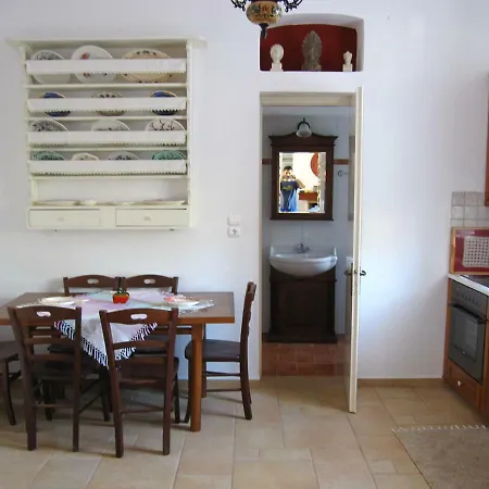 Luxury 100 M2 House In The Centre Of Naxos